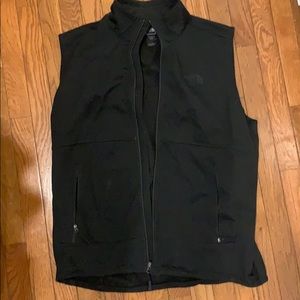Men’s Northface Vest